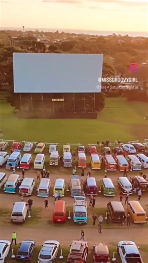 60K views · 1.1K reactions | "Kombi Man" movie gathering in Australia 150 Volkswagens showed up. So epic! 酪 | Skinner Classics - VW Restorations & Repair | Facebook