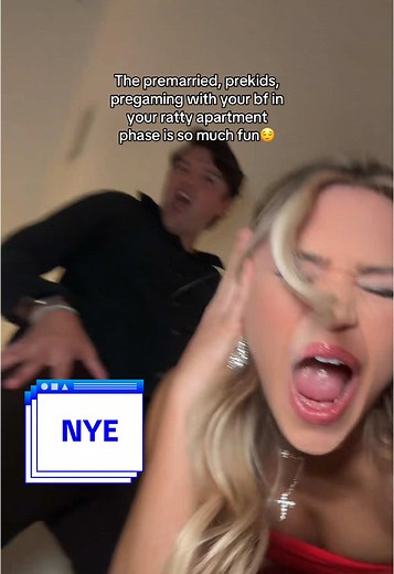 😌 #NYE #dating #coupletok #relationships #20somethings #femalefounder