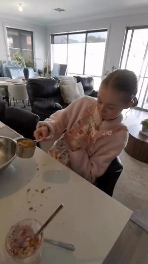 Caramel Slice baking! | Charlie Bakes