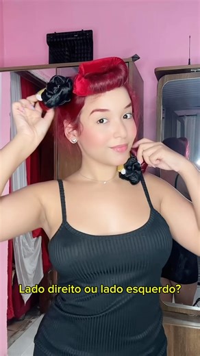 Suéllen Queiroz 🍒 on Instagram: "Viu diferença? Qual lado você prefere? Eu gostei mais do lado fazendo em cima 🤭 #cabelo #cabeloslongos #cabelovermelho #cabelosaudavel #progressiva #cachos"