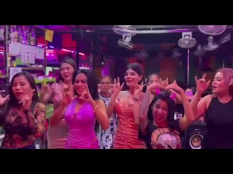 Bangla Road - Pukhet - Patong Beach - Thailand - Bars - Girls - Red Light Nightlife