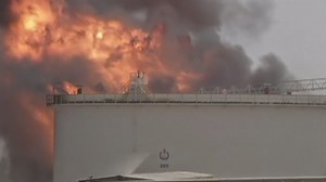 Jets Bomb Tripoli as Militants Destroy Airport in Libya Capital