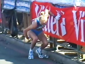 Pissing while running a marathon