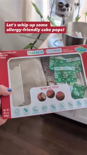 Cake pops made easy (and allergy-friendly)! ✨ Just mix, roll, and dip with our no-bake kit — no oven, no stress, just pure fun! Perfect for parties, playdates, or a rainy afternoon activity. 💛 Grab yours at YumEarth.com | YumEarth