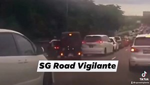 1.2K views | 3jan2022 0846hrs kpe towards ecp daihatsu extol van slow to react & fail to brake in time , swerve left & hit motorcyclist https://youtu.be/70eJwxqwQmM | SGRV ADMIN | Facebook