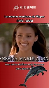 Las nuevas aventuras de Flipper (1995 - 2000) 🐬 Basado en la serie original de los años 60, se emitió esta serie, basada en Florida, y protagonizada por el delfín Flipper. Fue uno de los primeros papeles de la famosa actriz Jessica Alba. Llegó a tener 87 episodios en total, y en España fue televisado por canales como TVE, Antena 3 y algunas cadenas autonómicas. #seriesdelos90 #seriesdelayer #seriesdelainfancia #seriesdelrecuerdo #retroserie #retroseries #serieretro #lasnuevasaventurasdeflipper 