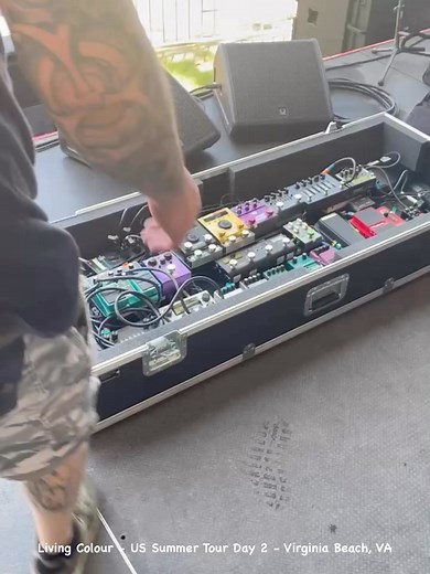 We are back with Truck Stop Reviews 🚛 & more! @livingcolourofficial on the road this Summer w/ @extreme_band & our own headlining shows! Living Colour • Day 2 • Virginia Beach, VA • @newrealm_va ➡️ @jeff_cummings & @castrotech3000 unloading my pedal board from my new, custom @calzonecase meet Matt, @livingcolourofficial tour bus driver! #roadlife #ontheroadagain #storiesfromtheroad #truckstopreviews #truckstop #livingcolour @coreyglover @vurnt22 @willcalhoundrum #dougwimbish #newrealmbrewing #v