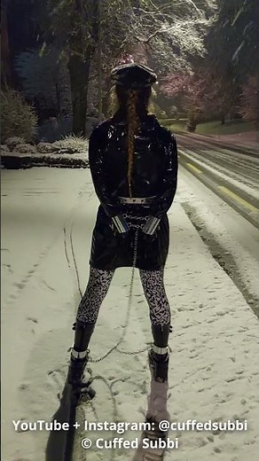 heavily bound girl, walking along the street / heisses Girl, gefesselt, spatziert über die Strasse