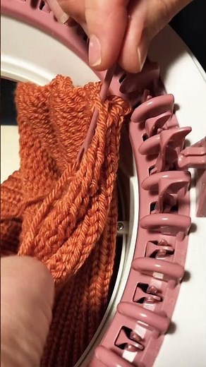 Used some scrap yarn for this one 🧶 #knittedhats #diy #knitting #knittingmachine #hoopandhome