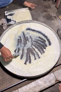 262K views · 495 reactions | massive ancient lachchedar rabdi in purani lucknow-costly indian sweet n toughest to make(very rare in indian market) | Blessed Indian Foodie | Facebook