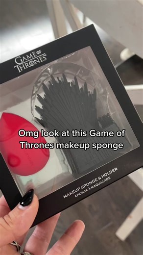 The sponge is so soft too #makeupsponge #beautysponge #beautyblender #sponge