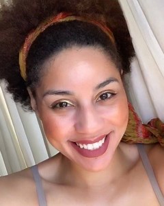 This golden glow 💫 created using just 4 products (after sunblock): @maccosmetics Skinfinish in Gold Deposit, @colourpopcosmetics ultra satin lip in barracuda mixed with @desideriobeauty lip in hot toddy and @maccosmetics eyeliner in pure show! ➖➖➖➖➖➖➖➖➖➖➖➖➖#makeup #sunskissed #bronzer #highlighter #naturalskin #nofilter #minimalmakeup #joytribe #vegan #style | JoyVilla