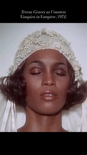Always been a favourite of mine ❣️👌🏻 Reglam • @fridacashflow Teresa Graves as Countess Vampira in Vampira (1974) #mood#70s#vampira#teresagraves#hammerhorror | Necia's hairstyling