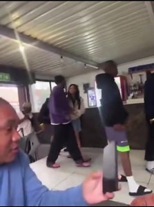 She Went out for lunch with her man, Two of the Zwane uncles, Sam ( SGs brother/cousin) Njabulo and 🎒. Sizoshada maduze yaz nina🤭🥺🤸🏾‍♀️♥️ | Sweet Guluva & Ash-ley Ogle Fanpage