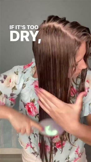 ✨Brush Styling Tip!✨ ALWAYS do so on soaking, dripping wet hair