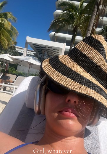 No cares in the world 🌴 #vacation #mexico #beach @HotelMousaiCancun