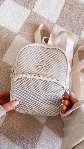 POV: You’re shocked at how much this mini backpack fits! 﫶 This mini backpack also turns into a belt bag 懶  https://amzn.to/3PvfXyA ️ Shop all products: https://linktr.ee/getawesomestuff . . . #amazonfinds #amazonfinds2023 #amazongadgets2023 #amazonorganization #amazontravelessentials #packwithme #whatsinmybag #amazonfashion #momessentials #handbagessentials #amazonfashionfinds | The Get Awesome Stuff | Facebook