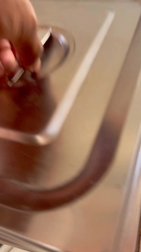 I think de Bajan accent is the most unique accent you could hear 🤷🏾‍♂️ 😋🇧🇧💙🖤💛#bajansinlondon #billingsgatemarket #bajanize #bajanmas #worklife #london #caribbeanstreetfood #fyp #bajanfood #walthamstow #walthamstowmarket #bajansinlondon #readinguk #puddingandsouse #bajanaccent #bajansinlondon #london #kitchentakeover | Bajanize