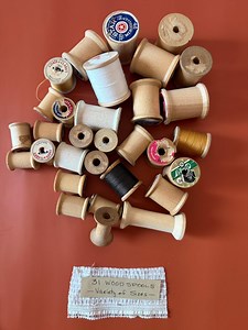 Vintage Wood Spool Bundle: 31 Rustic Craft Spools - Etsy