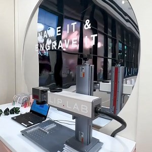 353 reactions · 18 shares | Custom lip color is NOW OPEN in Austin, Texas  Work with our color experts to create your dream lipstick, lip balm, & lip gloss at our newest Lip Lab studio  Book your seat at the bar today! ✨ Book Monday - Thursday & get a free lip liner of your choice with a $65 custom service, use code FREELINER ✨ | Lip Lab | Facebook