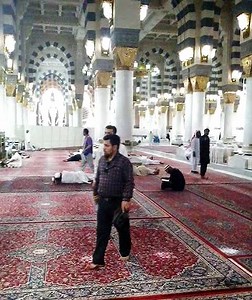 21K views · 304 reactions | Inside view of Masjid e Nabawi saww, Medina Saudi Arabia | hamariweb.info | Facebook
