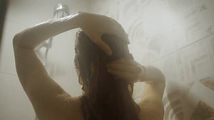 Rear View Naked Woman Shower Lathering 库存影片视频（100% 免版税）1108121523 | Shutterstock