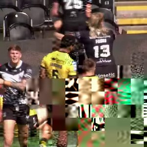 🎥 Highlights: Hull FC 36-18 Castleford Tigers The Black & Whites turned on the style with a dazzling second-half display against the Tigers 🔥 ⚫️⚪️ #COYH | Hull FC - Official Facebook Page