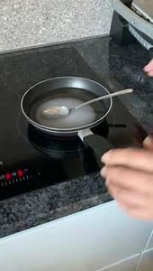 Beauty-Tipps💖 Hast Du schon mal Zuckerpaste selbst gemacht? Die Zuckerpaste für Sugaring lässt sich ganz einfach selber herstellen. Mehr als Wasser, Zitronensaft und Zucker brauchst du nicht. #adamevehamburg #zuckerpaste #sugaring #sugaringathome #haarfrei #dienstagmorgen #gutenmorgen #welovehamburg | Adam & Eve Beautylounge GmbH