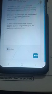 What is a Decision Support System (DSS)? Explain its components... | Filo