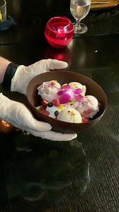 The “Bomba” Dessert! 💣🍨🍫 | Foody Fetish