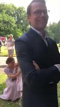 Se Lucia och kronprinsessan Victorias fantastiska möte här nedan