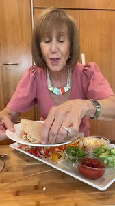 Here’s a great one to add into your weekly rotation: sheet pan fajita’s! Easy and nutritious. Recipe details below: INGREDIENTS 1 lb boneless skinless chicken breasts 2 bell peppers 1 large onion 3 tbsp olive oil 2 tbsp Storebought fajita or tex mex seasoning Or 4 tsp chili powder 1 tsp onion powder 1 tsp garlic powder 1/2tsp cumin 1/2 tsp smoked paprika Salt and pepper 3 tbsp lemon or lime juice 1/3 cup chopped cilantro INSTRUCTIONS 1. Cut chicken breast into 1/2“ strips, cut bell peppers and o