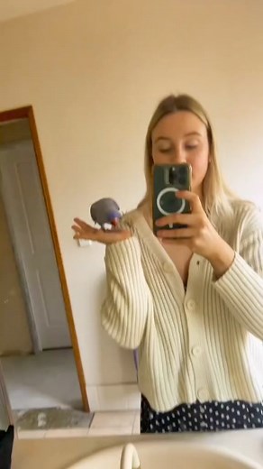 #hamlet #sarcastic #goodboy #peekaboo #kisses #birdsoftiktok | Bridge parrot