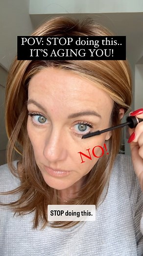 Mascara on your lower lashes? Hard STOP ladies! 🛑 It’s AGING you! It brings your eyes down.. you want to LIFT ⬆️ your eyes. Try using a darker shaded eyeshadow and apply JUST on the lash line in a sweeping motion to both top and bottom lashes. More YOUTHFUL and SOFT. Do me a favor and just try it!!! Report back!! Follow @thewiggygirl for more makeup and hair tips. We got this ladies! 💫 #makeup #makeupartist #makeuptutorial #makeuptricks #makeuptrends #makeupbeforeandafter #makeuphacks #seintbe