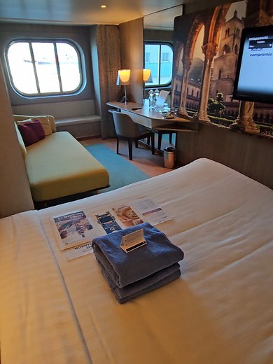 Cabine Extérieure à Bord du Costa Smeralda
