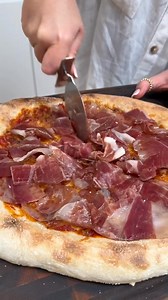 143K views · 2.3K reactions | Hurd Do you know why the most popular pizza is called Margarita 邏 As you think about it, I will tell you. In the nineteenth century, the king of Italy and his wife visited Naples and decided to try the famous | Cook food | Facebook