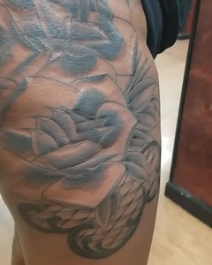 Fresh freehand tattoo drawn for customer. Very swollen. #dumpslikeatruck #longassedday | Idle Hands Tattoo Sarasota