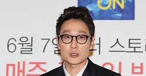 Lee Hwi Jae leaving The Return Of Superman along with twin sons