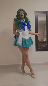 32K views · 1.5K reactions | Sailor neptune cosplay de sailor moon Crees que me pongo tacones por un tío? No, me visto para los niños y los gays #sailormoon #sailorneptune | Petit cosplay | Facebook