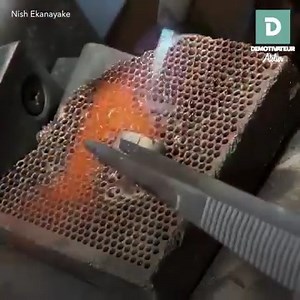 8.7K views · 15 reactions | Ce bijoutier réalise une bague de fiançailles en or 18 carats ! | Demotivateur Atelier | Facebook