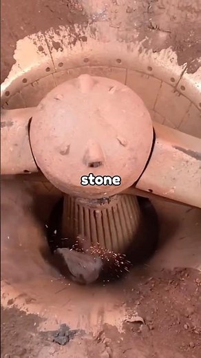 This machine crushes 8000 tons of rock every hour