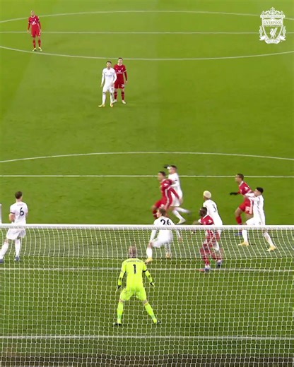 Bobby 🎯 #LIVLEI | Liverpool FC