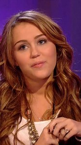 410K views · 34K reactions | Dr. Pepper & bird  | Friday Night With Jonathan Ross | Facebook