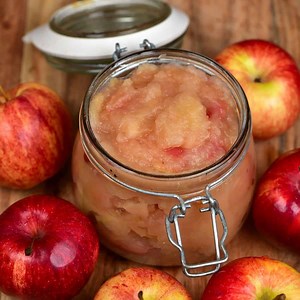 How To Make Homemade Applesauce