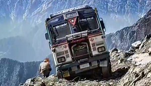 4.9K views · 12 shares | دە مەترسيدارترين رێگاى جيھان... | Regay Marg | Facebook