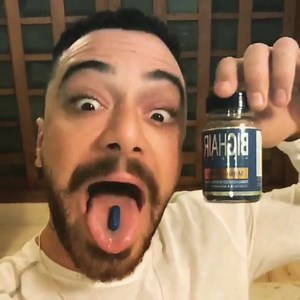 Big Hair Men é o complexo vitamínico para homens que se cuidam. Com apenas uma cápsula por dia, você terá preenchimento da barba, redução da queda de cabelo e uma nutrição que vem de dentro para fora! 🙋♂ Garanta o seu Big Hair Men no nosso site 😉 | Big Hair