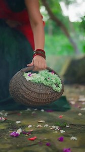 8.4K reactions · 632 shares | Neele neele ambar par | Uzma Ali | Facebook