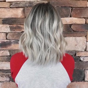 What an amazing transformation to start off the weekend! Loving this Buttery Blonde Lob!!! CALL us at 770-967-9333 or click this link http://matthews-co-salon.com/contact/ ❤️🎨✂️ #MatthewsCoSalon #BestHairSalon #HairTransformation | Matthew's & Co. Salon