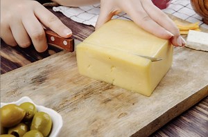 Preparați și voi cașcaval de casă. E chiar simplu