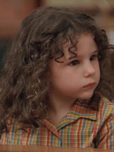 Hallie Eisenberg in Paulie: Helen Keller Impersonation Scene